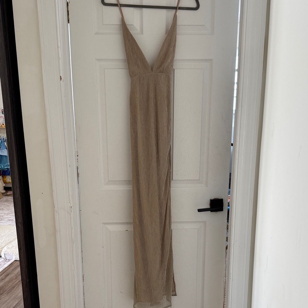 superdown Hailee High Slit Maxi Dress in Champagne